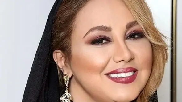 فیلم آواز خوانی بهنوش بختیاری در بین هنرمندان /  با آهنگ پسر چقدر نادونی اومدی زیارت یا که چشم چرونی عباس قادری ترکاند