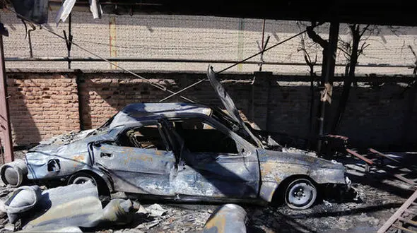 انفجار هولناک مخزن گاز CNG خودروی پیکان وانت در خمینی شهر