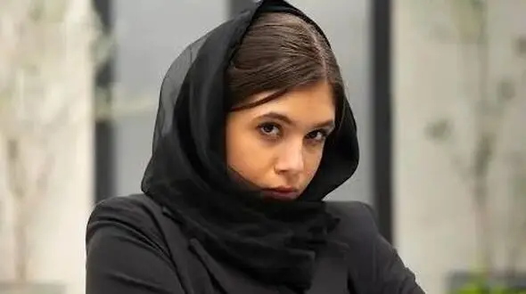 فیلم/ نفس دختر پژمان بازغی جای احسان علیخانی در برنامه عصر جدید را گرفت