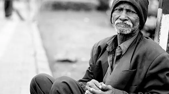 ۶ دهک جامعه زیر خط فقر قرار گرفته‌اند