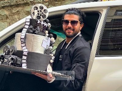 عکس/ سینا مهراد، پز نیست سبک زندگیمه رو اینجوری معنا کرد؛ به نظرم گلزار توی این مرحله باید لفت بده! 