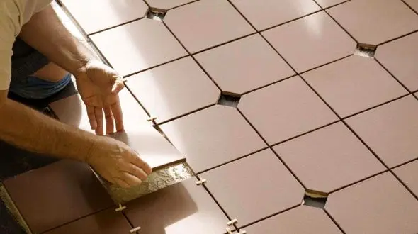 این ربات کاشی‌کار را ببینید؛ معجزه تکنولوژی در صنعت ساختمان!