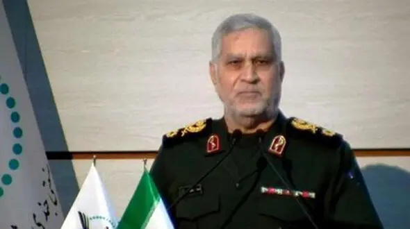با تعدادی اوباش و شیاد که با فحش رکیک شعار می دهند انقلاب نمی شود