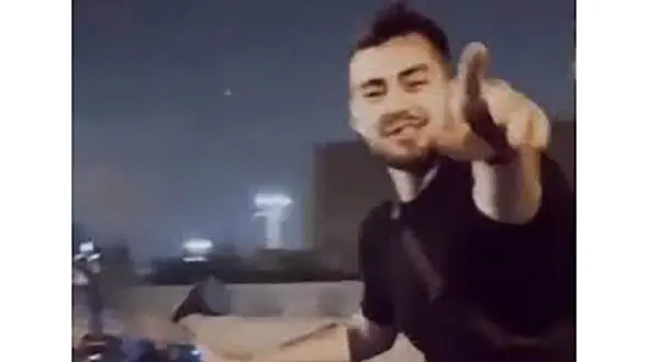 این ترانه پسر جذاب خون به دل ایران کرد + فیلم حمیدرضا روحی قبل از کشته شدن در ناآرامی ها !