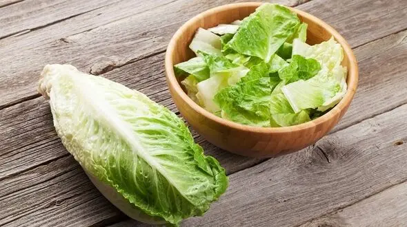 این سبزی یک ضد آفتاب طبیعی برای پوست است!