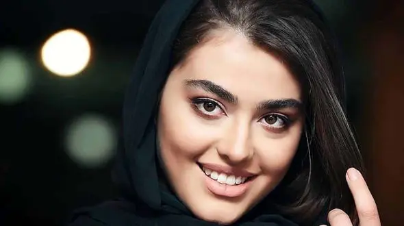 کولاک پوشش ریحانه پارسا در زمستان استانبول + عکس 