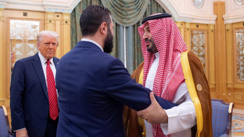 دیدار « دونالد ترامپ » و « ابومحمد الجولانی » سرکرده تحریرالشام در حضور بن سلمان در ریاض برگزارشد