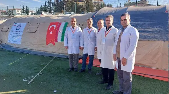 احداث بیمارستان صحرایی توسط ارتش ایران در ترکیه / فیلم