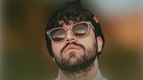 حاشه جدید جنجالی ترین خواننده ایران / تبریک شروین حاجی پور برای عید!