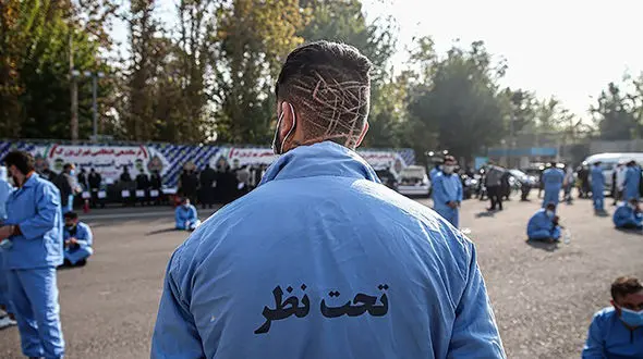  بازداشت یک مزاحم ناموس توسط 3 خانم پلیس ! / شرور تهرانی تسلیم شد ! + فیلم