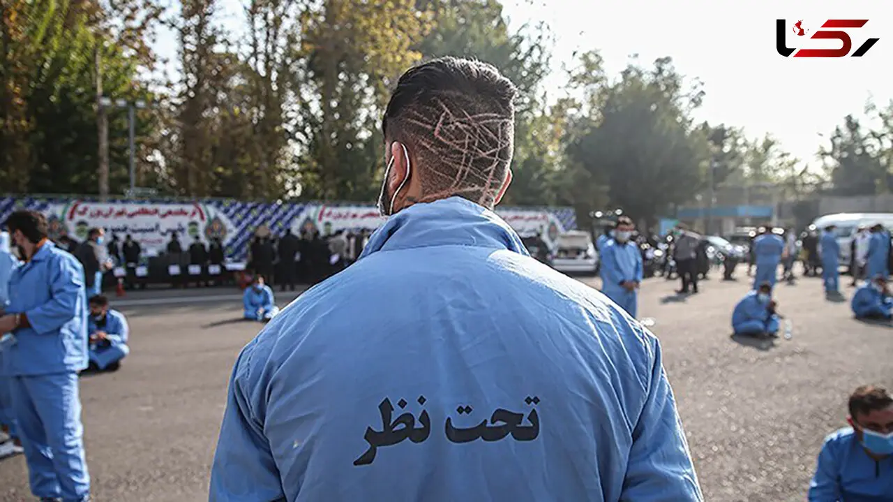  بازداشت یک مزاحم ناموس توسط 3 خانم پلیس ! / شرور تهرانی تسلیم شد ! + فیلم