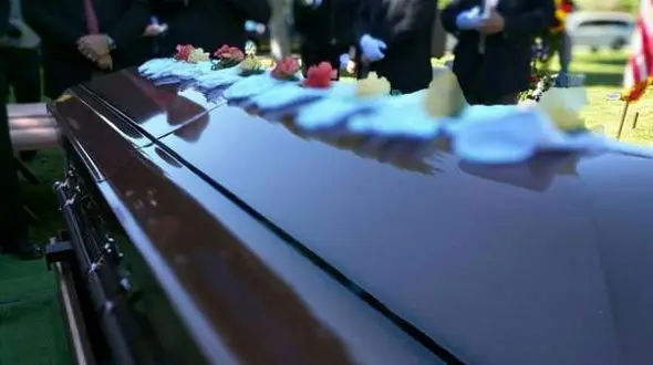 زایمان عجیب یک زن مرده پس از مرگش!