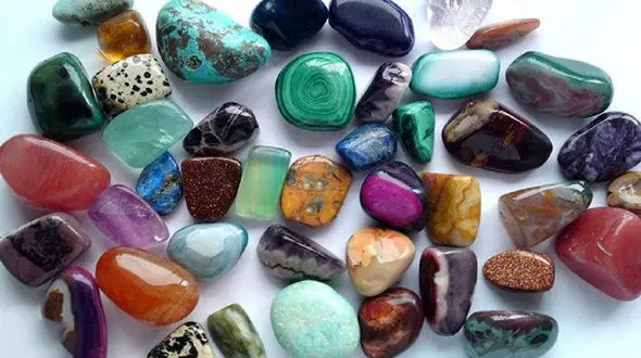 دنیای جالب سنگ ها + فیلم