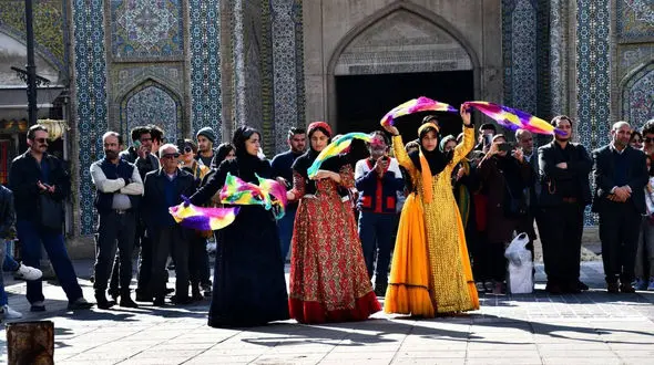 استقبال شکوهمند مخاطبان از جشنواره‌ تئاتر پارس + عکس