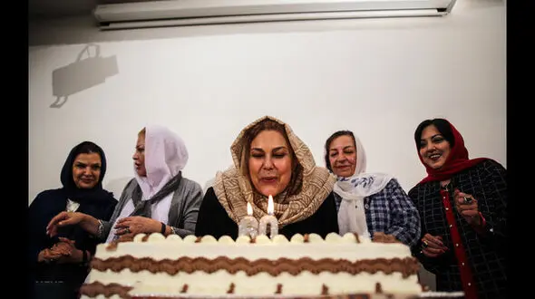 جشن تولد مهرانه مهین‌ترابی در جمع هنرمندان + عکس های این مراسم