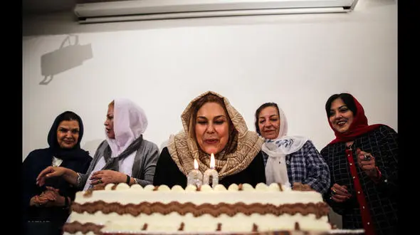 جشن تولد مهرانه مهین‌ترابی در جمع هنرمندان + عکس های این مراسم