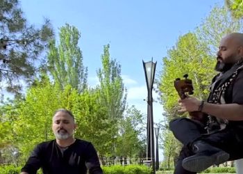 فیلم/ آواز اصیل؛ ترکاشوند سرمزار اسطوره شجریان بزرگ همه رو محو تماشای خودش کرد