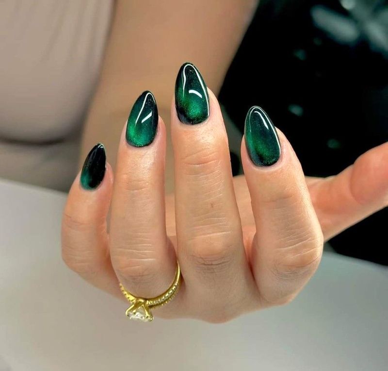 لاک ناخن ژل آیس سبز
