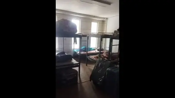 دانشجویان ایرانی قربانی اولویت‌بندی عجیب دانشگاه محقق اردبیلی در خوابگاه/ ۵۰۰ دانشجوی عراقی اول، دانشجویان ایرانی آخر + فیلم