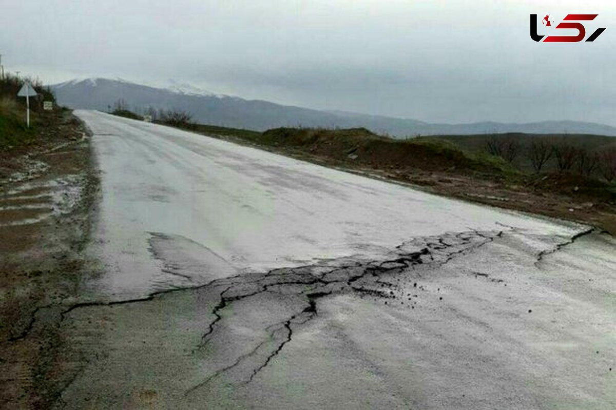 گردنه خروشو در اثر رانش زمین بسته شد 