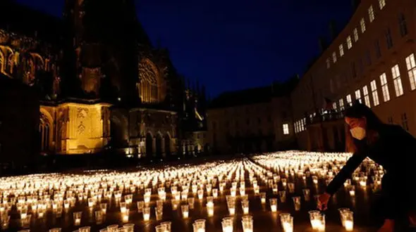 یادبود متفاوت قربانیان کرونا در برزیل + فیلم 