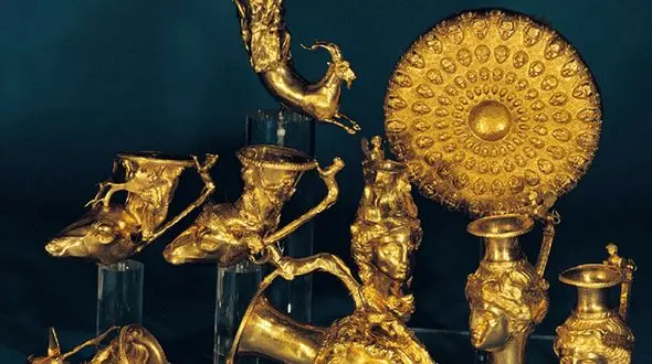 غار کلماکره پر از گنج های قدیمی + فیلم