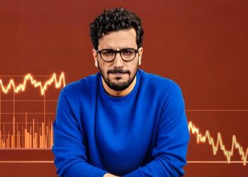 فیلم/ شوخی بمب امیرحسین قیاسی با بنرهای «ببند لطفا» شهرداری/سر شوخی رو روی بیلبورد توی سطح شهر وا کردین دیگه...