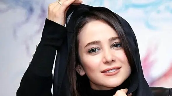 عکس زیبای الناز حبیبی با یک ژست هنری