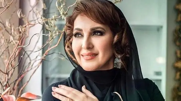 عکس / سفر در زمان؛ «فاطمه گودرزی» در جوانی و به همراه فرزند خردسال اش؛ دهه 60