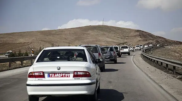 ترافیک در برخی از محورهای کشور نیمه سنگین است/ اعلام محورهای مسدود