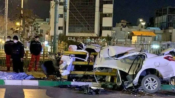 تصادف مرگبار ساینا با گاردریل در بلوار وکیل آباد مشهد + عکس 