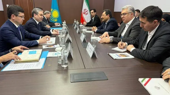 توافق ایران و قزاقستان برای جهش همکاری‌های صنعتی از ماشین‌سازی تا تسهیل ضمانت‌نامه‌های بانکی 