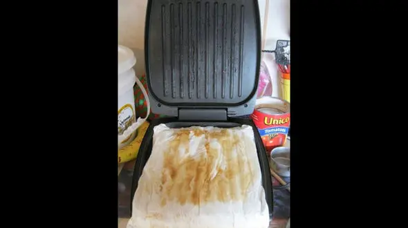 چگونه دستگاه گریل را پس از استفاده تمیز کنیم ؟