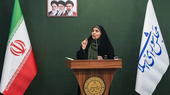 وزیر راه در مجلس: ۱۰۸ هزار واحد مسکن حمایتی تحویل شد/ اختصاص ۷ همت وام به دهک‌های کم‌درآمد