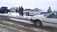 امدادرسانی به ۳۰۰ خودروی گرفتار در برف و کولاک