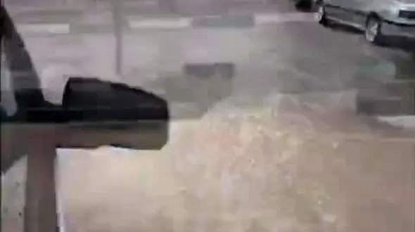 سیلاب خیابان های کرج را در بر گرفت +فیلم 