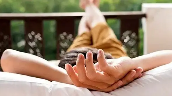 آیا جرأت دارید هیچ‌کاری نکنید؟ هنر بی‌ عملی که دنیا را تکان داد!