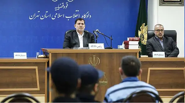 ردپای یک زن در آتش زدن بخشداری قرچک ورامین / اتهامات منوچهر مهمان نواز چیست؟ + عکس