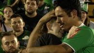 اشک های جانسوز فوتبالیست بازمانده از حادثه سقوط هواپیما + فیلم