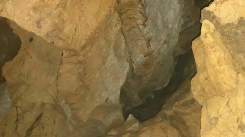 کشف غار جدید در روستای دهک