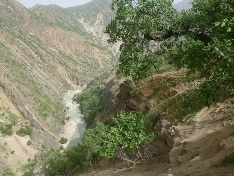 آبشار لندی  زیبا