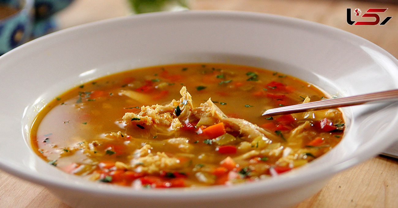 خوشمزه ترین سوپ بوقلمون با سس لیمو و آویشن