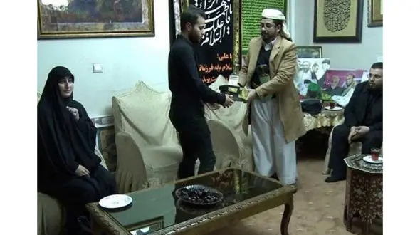 حضور سفیر یمن در منزل سردار شهید قاسم سلیمانی