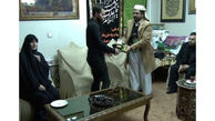 حضور سفیر یمن در منزل سردار شهید قاسم سلیمانی