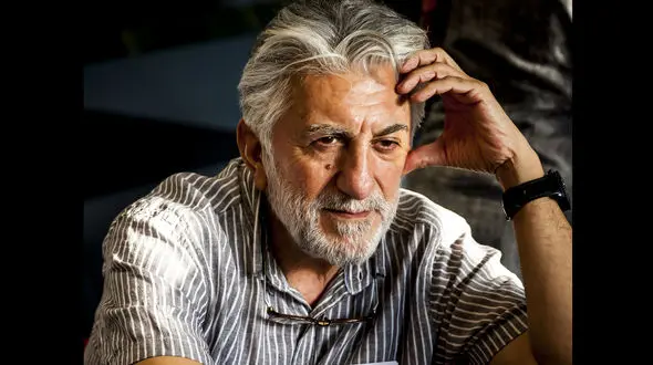 فیلم  جگرسوز رضا کیانیان اشک همه را درآورد ! /  می رم پیش خسرو شکیبایی !