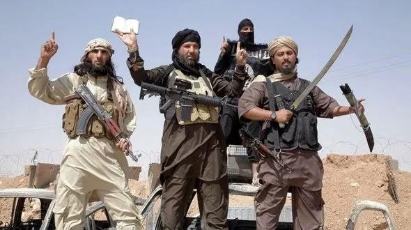 اعدام قاضی داعشی به جرم جدایی از گروه