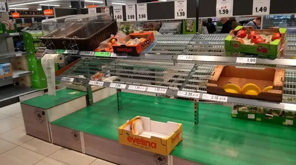 مردم ایران به فروشگاه ها حمله نکردند