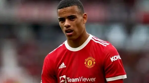 هافبک منچستریونایتد با دستبند وارد دادگاه شد +عکس