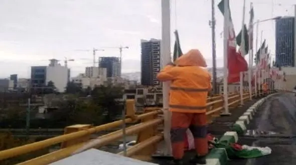 بیهوش شدن پاکبان مشهدی حین انجام خدمت