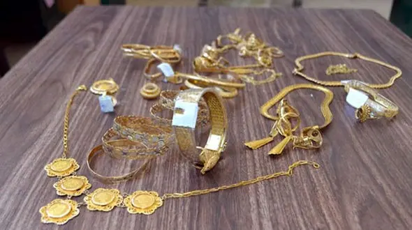 این آرایشگر پنجه طلا بود نه در آرایشگری در سرقت طلاها ! / آرایش سر به قیمت نجومی !